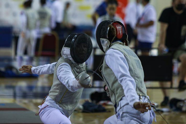 Eskrimde Federasyon Kupası müsabakaları İzmir'de başladı G5