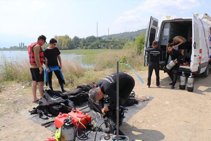 GÜNCELLEME - Sakarya'da serinlemek için girdiği gölde kaybolan kişinin cansız bedenine ulaşıldı G1