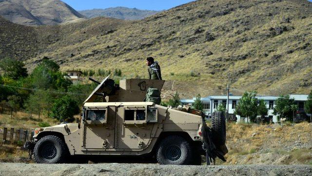 Afgan güvenlik güçleri Pençşir'de devriye geziyor