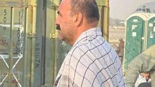 Afgan komutanın görüntüsü olay oldu! Tahliye sırasına girdi, kuyrukta bekliyor