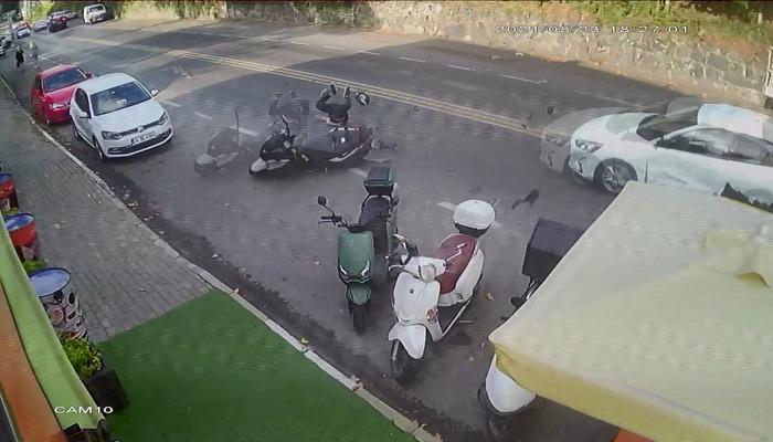 Sarıyer'de feci kaza! Motosiklet sürücüsü metrelerce sürüklendi