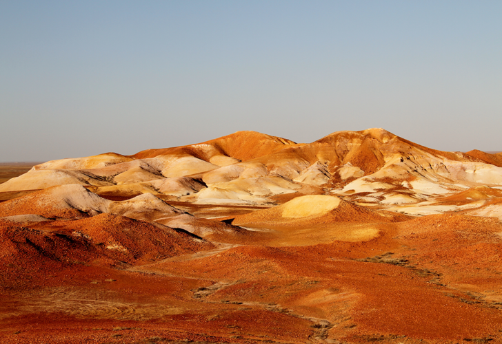 İnsanların yüzyıllardır yerin altında yaşadığı ilginç kasaba: Coober Pedy