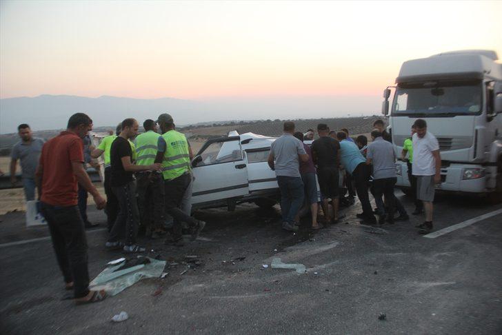 Manisa'da trafik kazası: 2 yaralı G3