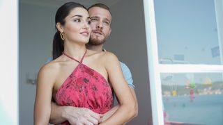 Hande Erçel ve Kerem Bürsin çiftinden kötü haber! Koronavirüse yakalandılar