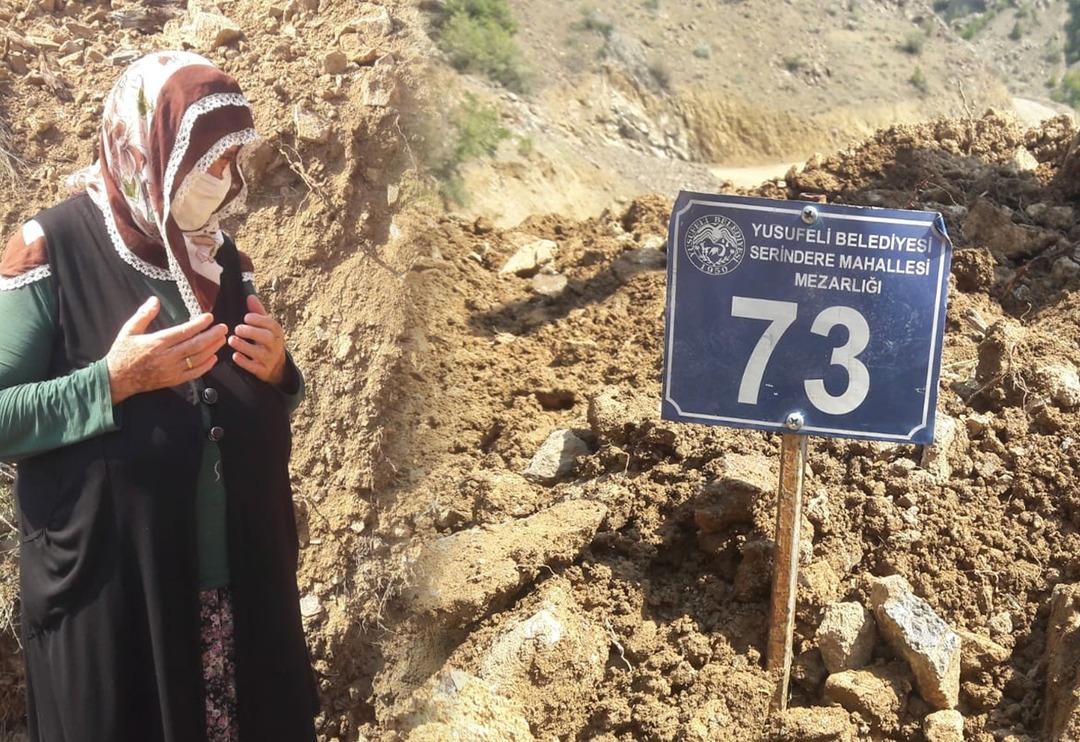 10 yıl sonra eşini ikinci kez toprağa verdi! "Dayanılacak gibi bir şey değil"