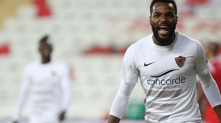 Aaron  Boupendza Al-Arabi'ye transfer oldu