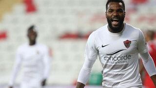 Aaron  Boupendza Al-Arabi'ye transfer oldu