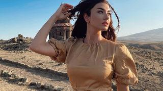 Uzak Şehrin Masalı'yla ekranlara dönecek olan Aslıhan Güner'den karavan pozları!