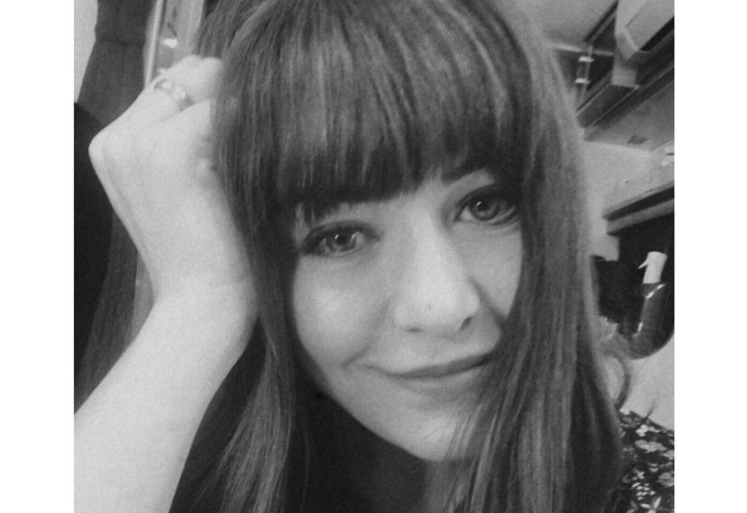 Yaprak D&ouml;k&uuml;m&uuml; "Ferhunde" karakteri ile akıllara kazınmıştı! İşte Deniz &Ccedil;akır'ın ekran &ouml;n&uuml; ser&uuml;veni!