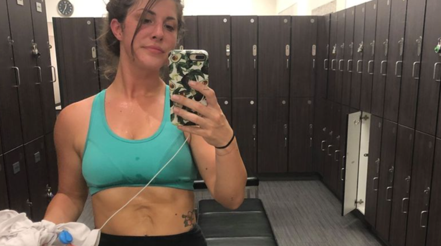 Göbek deliği olmadığı için ‘uzaylı’ olarak adlandırıldı! Farklılığıyla herkese meydan okudu