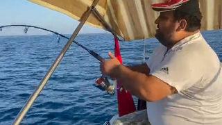 Amatör balıkçının oltasına 30 kiloluk Akya (Kuzu balığı) takıldı: Çok büyük be maşallah