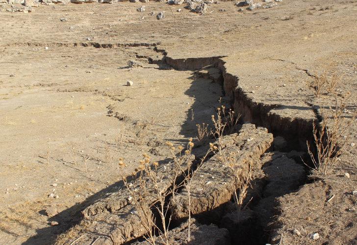 Konya'da obruk içerisinde obruk oluştu: İlk defa şahit oluyoruz G5