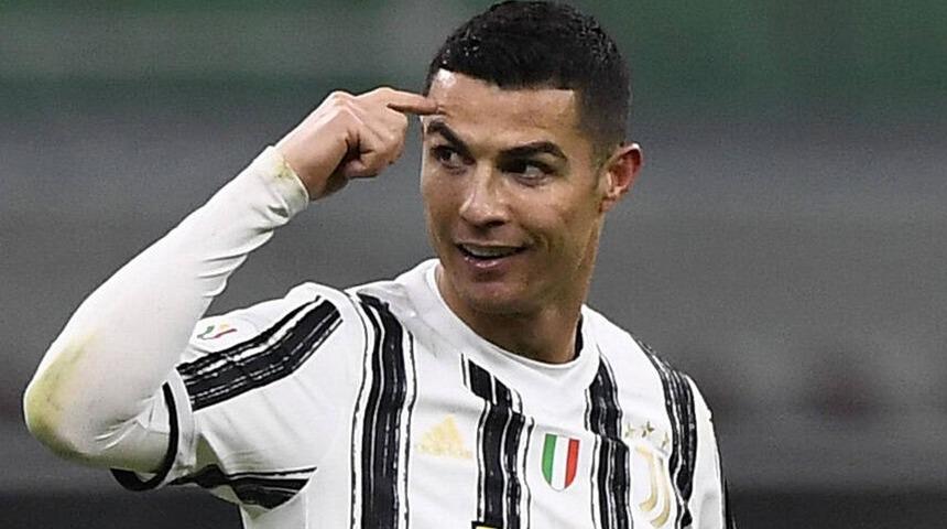 Ronaldo Manchester'a gidiyor! Peki kırmızı mı, mavi mi?
