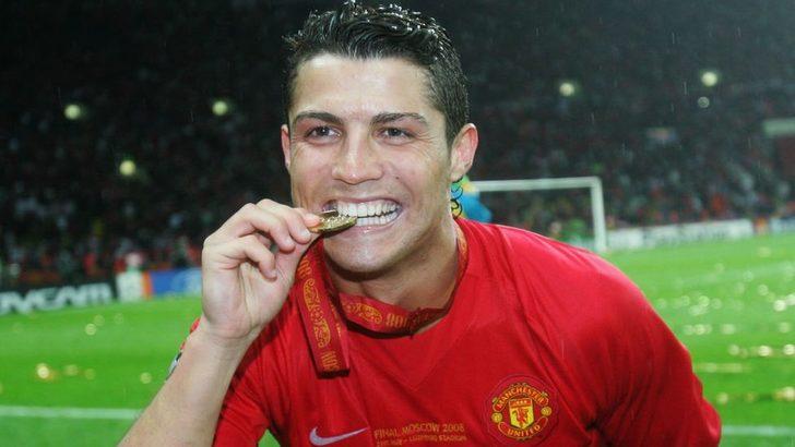 Cristiano Ronaldo, yeniden Manchester United'ta