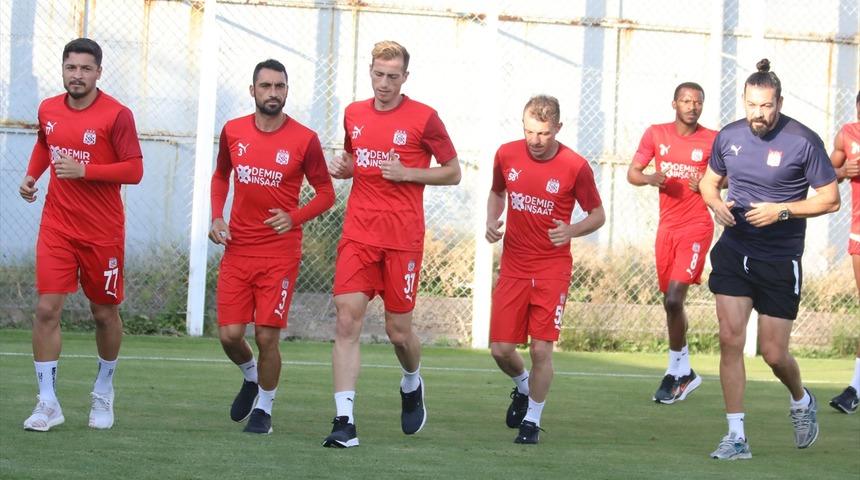 Sivasspor'da G&ouml;ztepe mesaisi başladı