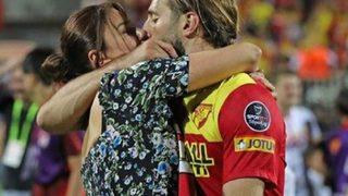 Ebru Şancı kocası Alpaslan Öztürk'e attığı mesajları paylaştı! UEFA Avrupa Ligi rakiplerini tahmin etti