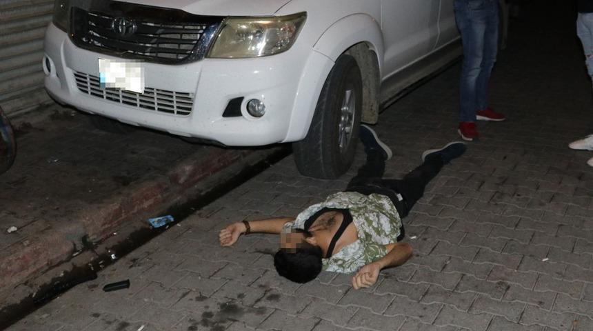 Adana'da hareketli gece! Silahlı saldırıya gitti, vurularak ağır yaralandı