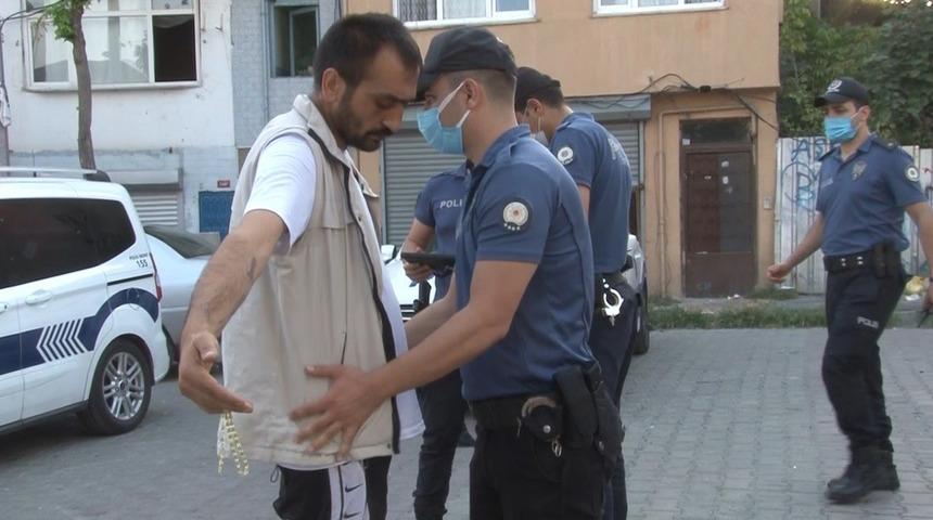 Şişli’de polis sokaklara indi! Didik didik arandılar