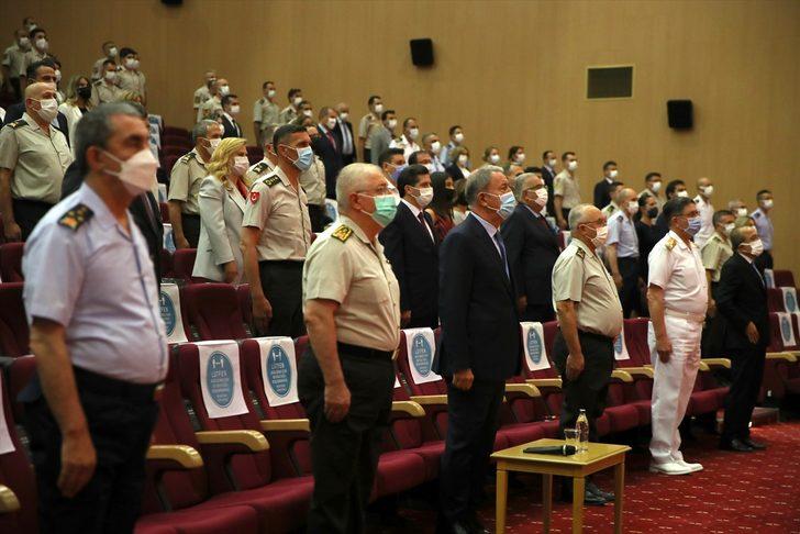 TSK’da terfi eden personele yeni rütbeleri verildi G1