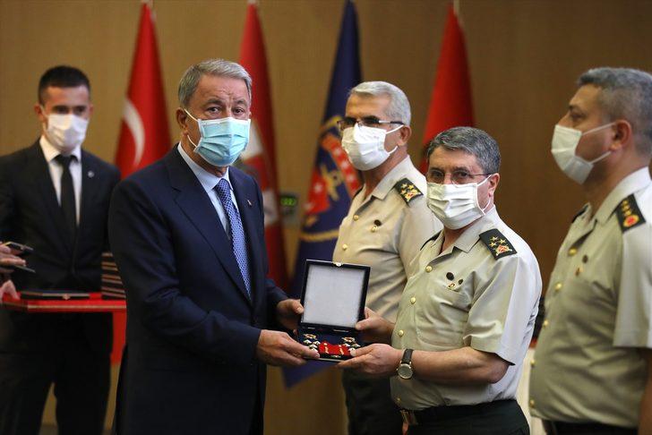 TSK’da terfi eden personele yeni rütbeleri verildi G4