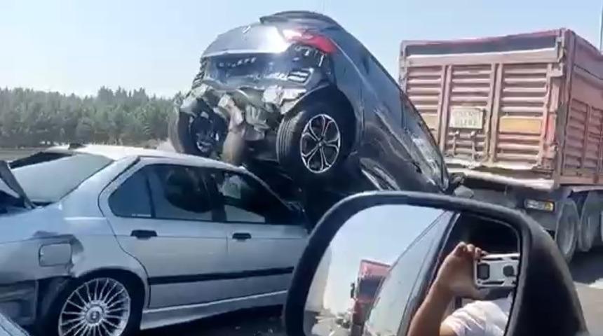 TEM Otoyolunda zincirleme kaza