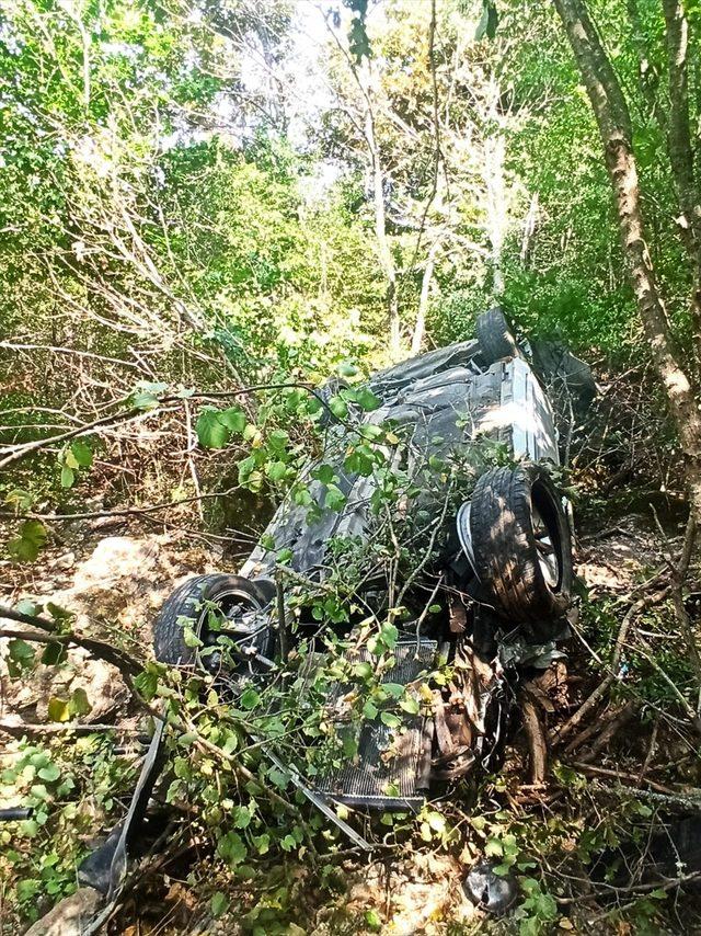 Kırklareli'nde otomobil dere yatağına devrildi: 2 ölü