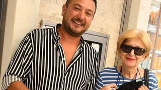 Onur Büyüktopçu annesiyle alışverişte