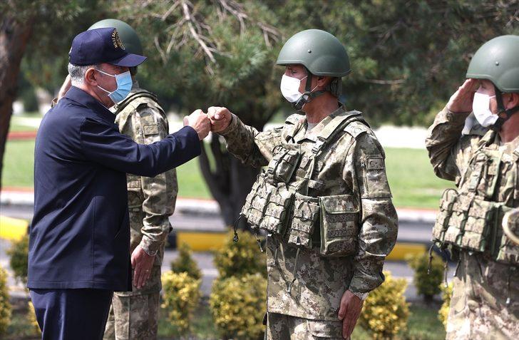 Milli Savunma Bakanı Akar, beraberindeki TSK komuta kademesi ile Tekirdağ'da G2