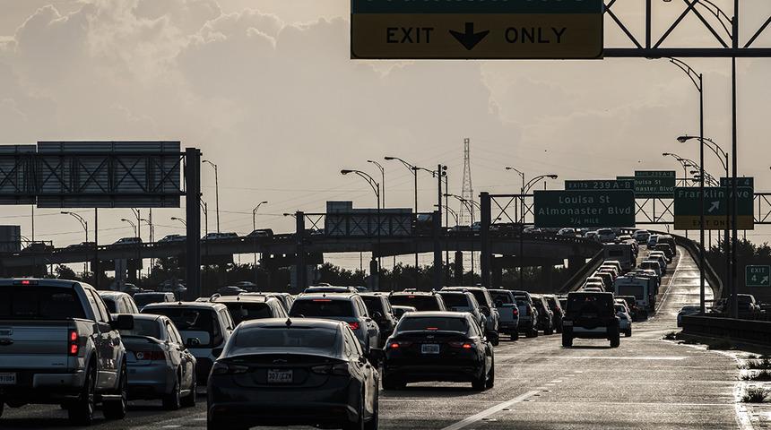 ABD Başkanı Biden "çok çok tehlikeli" diyerek açıkladı! On binlerce kişi tahliye edildi