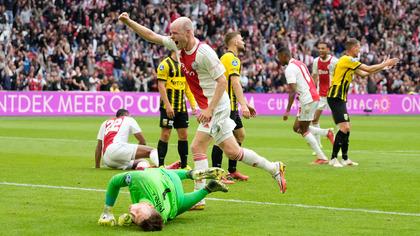 Beşiktaş'ın rakibi Ajax, rakibine gol yağdırdı!