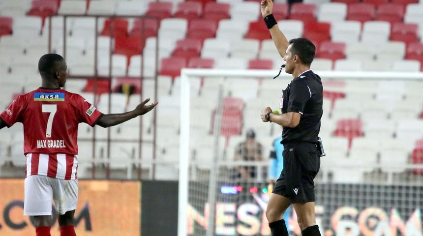 Sivasspor’da Kayode Fenerbahçe maçında yok