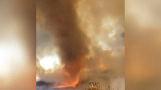 ABD’de devam eden orman yangınlarında ‘Alev Hortumu’ görüldü