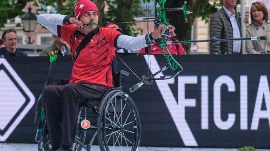 Tokyo'da Bahattin Hekimoğlu'dan bronz madalya