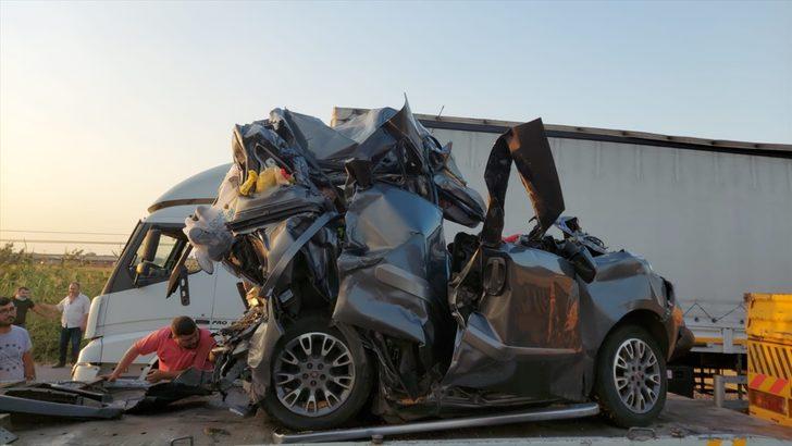 GÜNCELLEME - Manisa'da zincirleme trafik kazasında 3 kişi öldü, 5 kişi yaralandı G5