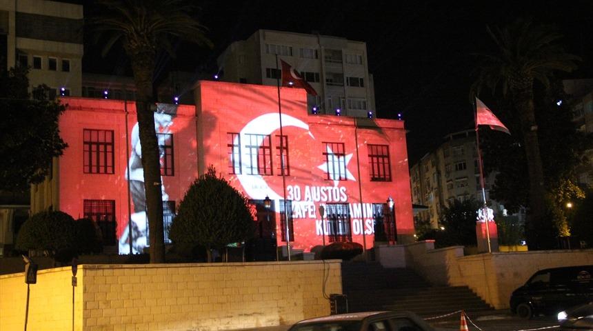 Hatay’da 30 Ağustos Zafer Bayramı'na özel ışık gösterisi yapıldı