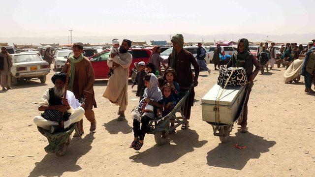 Pakistan'da 1,4 milyon kayıtlı Afgan sığınmacı bulunuyor. Gerçek rakamın bunun iki katı olduğu sanılıyor.