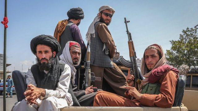 Taliban savaşçıları Kabil'de, 16 Ağustos 2021