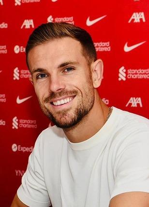 Jordan Henderson 4 yıl daha Liverpool'da!