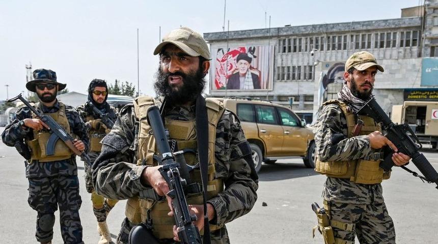 Fotoğraflarla: Taliban'ın kontrol&uuml;ne ge&ccedil;en Kabil Havalimanı