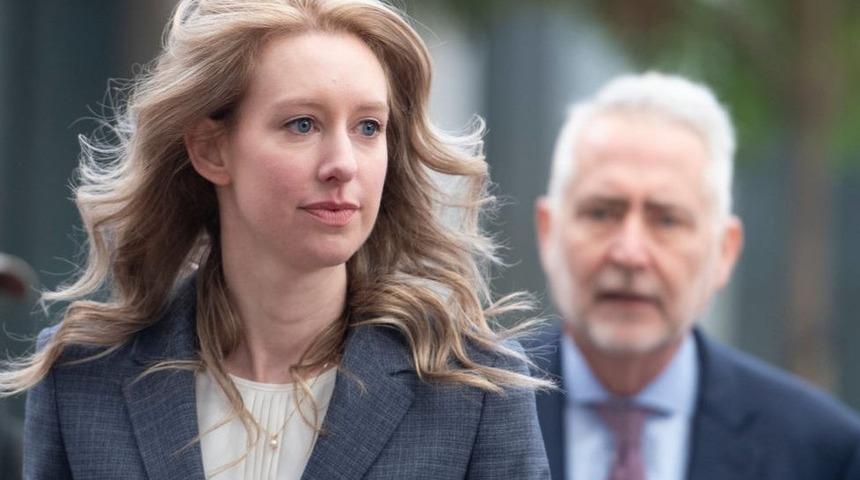 Elizabeth Holmes: Silikon Vadisi'nde bir&ccedil;ok yatırımcıyı dolandıran sahte milyarder