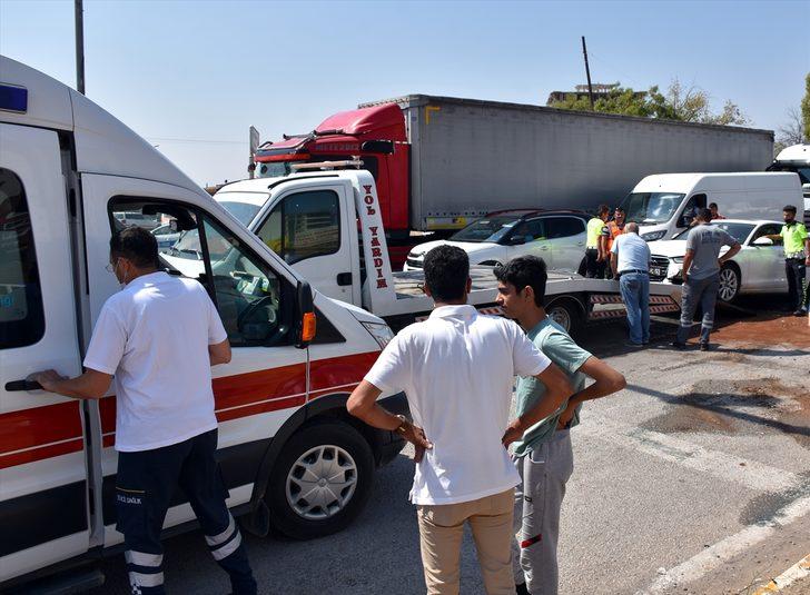 Kırıkkale'de zincirleme trafik kazası: 4 yaralı G2