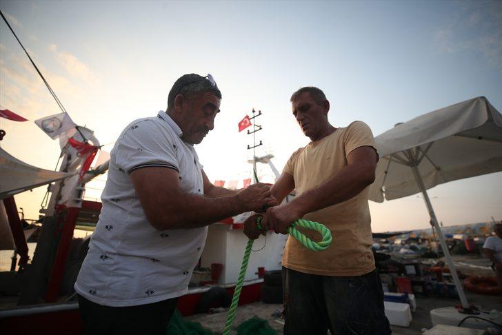 Hazırlıklarını tamamlayan Batı Karadenizli balıkçılar  geri sayıma başladı G1