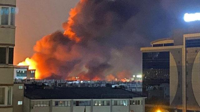 Son Dakika: İkitelli Çevre Oto Sanayi Sitesi'nde yangın çıktı