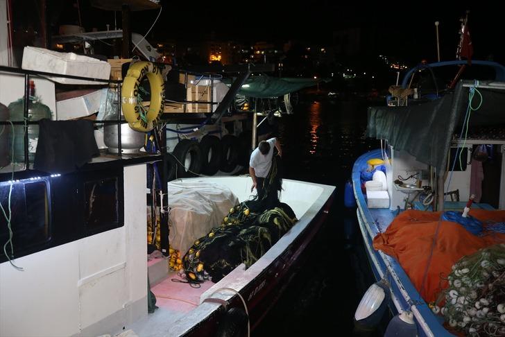 Av yasağının kalkmasıyla balıkçılar 'Vira Bismillah' diyerek denize açıldı G4