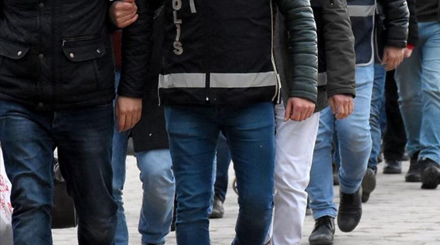 FETÖ'nün askeri yapılanmasına 12 ilde operasyon