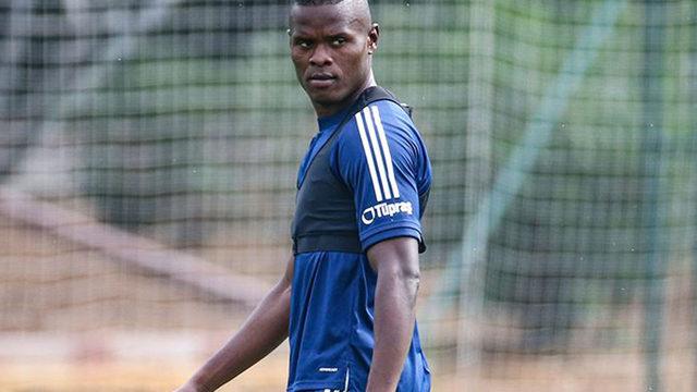 Fenerbahçe, Samatta'nın ayrılığını resmen açıkladı