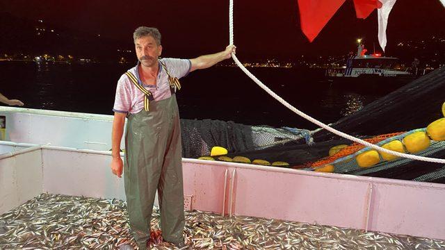 Av yasağı sona erdi! İşte tezgahları süsleyen sezonun ilk balıkları ve fiyatları