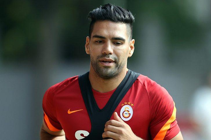 Galatasaray, Beşiktaş ve Fenerbahçe haberleri! ‘Yılın futbolcusu’ seçilen isim Fener’e geldi G4