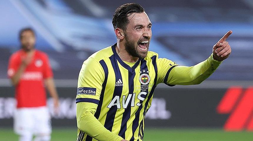 Fenerbahçe'de Sinan Gümüş takımdan ayrılmıyor