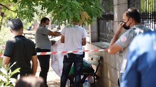 Yürek yakan görüntü! Hastanenin bahçesindeki bankta ölü bulundu